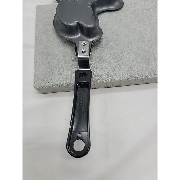 Pillsbury Doughboy Pancake Skillet Mold with Handle - Picture 12 of 12